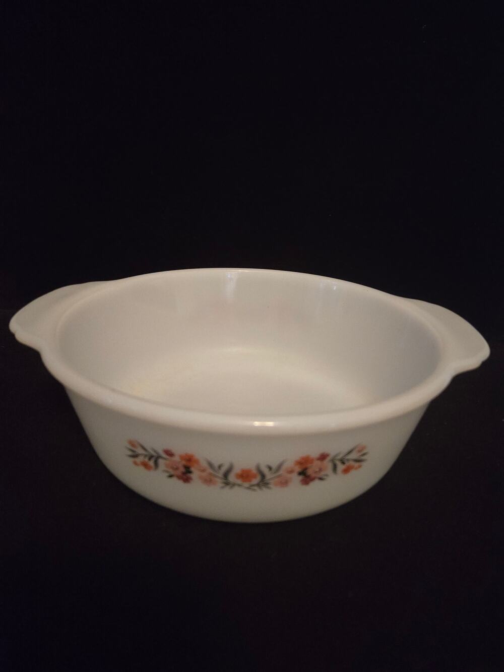 Vintage Fire-King "Primrose" milk glass round casserole dish 2QT